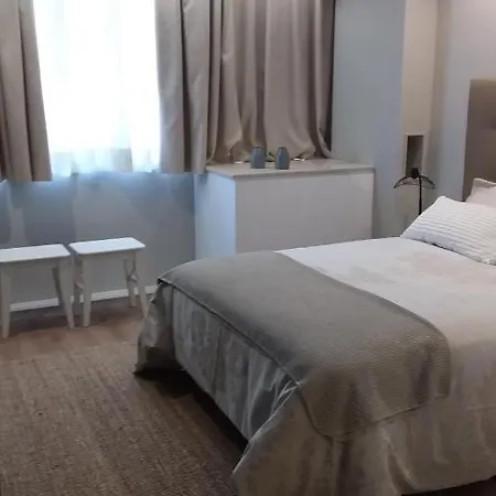 Invicta Apartment *