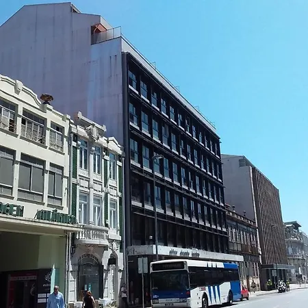 Invicta Apartment *
